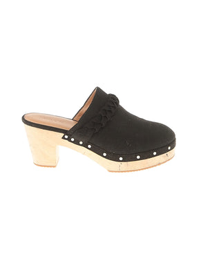 1 shoe size - 8