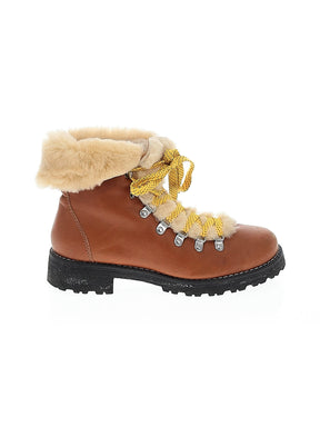 1 shoe size - 8