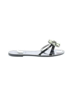 1 shoe size - 8