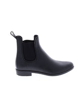 1 shoe size - 8