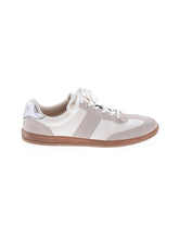 1 shoe size - 10