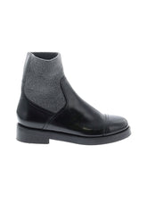 1 shoe size - 10