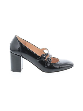 1 shoe size - 8