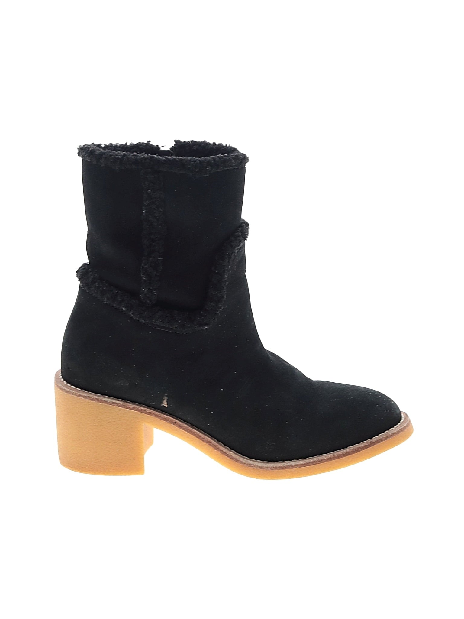 1 shoe size - 7