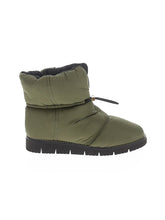 1 shoe size - 9