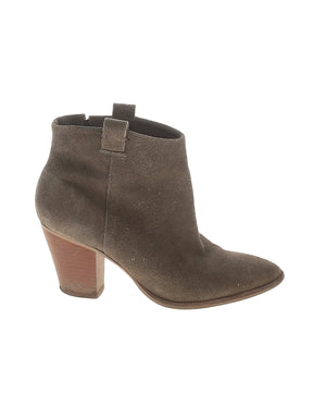 1 shoe size - 6 1/2