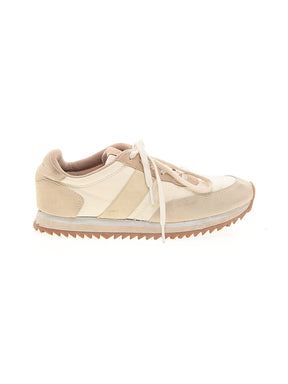 1 shoe size - 7