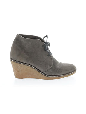1 shoe size - 7