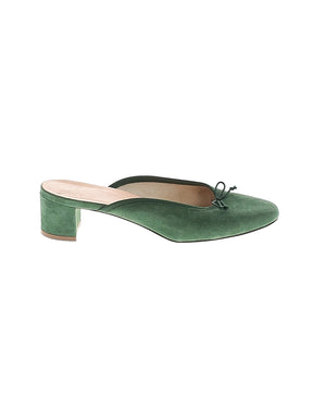 1 shoe size - 9