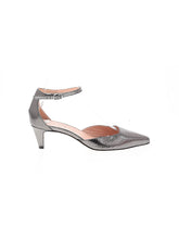 1 shoe size - 8 1/2