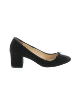 1 shoe size - 6