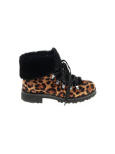 1 shoe size - 8
