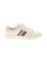 1 shoe size - 8