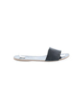 1 shoe size - 9