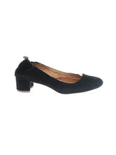 1 shoe size - 7