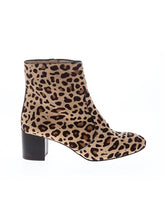1 shoe size - 9