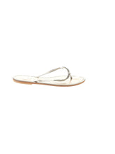 1 shoe size - 9