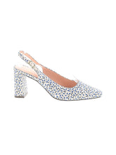1 shoe size - 8