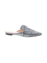 1 shoe size - 8