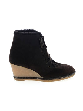 1 shoe size - 9