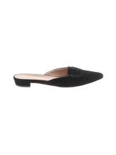1 shoe size - 7