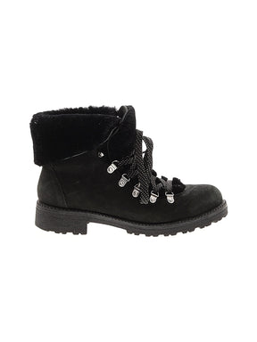 1 shoe size - 9
