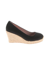 1 shoe size - 8