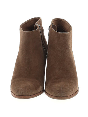 2 shoe size - 9 1/2