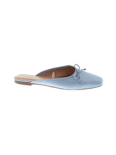 1 shoe size - 7
