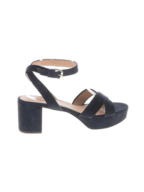 1 shoe size - 9 1/2