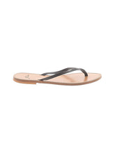 1 shoe size - 7