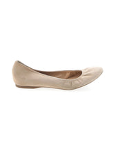 1 shoe size - 8
