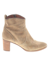 1 shoe size - 9 1/2