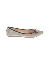 1 shoe size - 6
