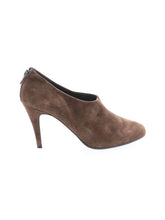 1 shoe size - 9