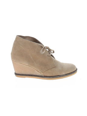 1 shoe size - 9