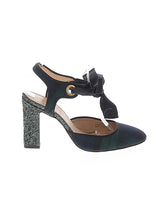 1 shoe size - 6
