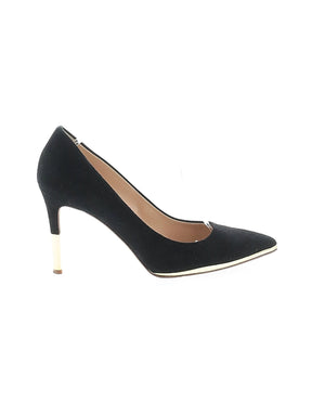 1 shoe size - 8
