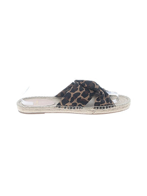1 shoe size - 8