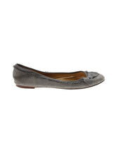 1 shoe size - 9