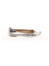 1 shoe size - 7 1/2