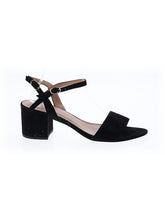 1 shoe size - 10