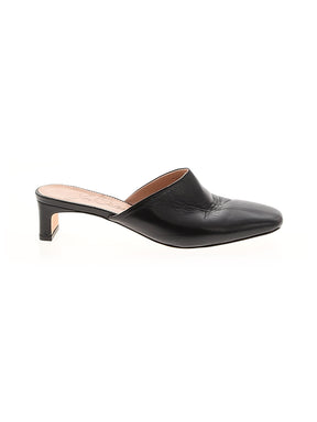 1 shoe size - 8