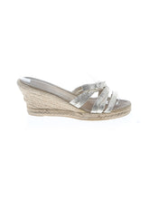 1 shoe size - 6