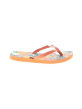 1 shoe size - 8