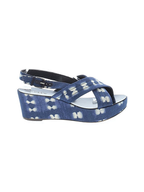 1 shoe size - 8