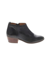 1 shoe size - 7
