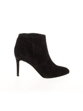 1 shoe size - 8