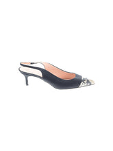 1 shoe size - 8