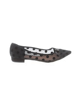 1 shoe size - 7